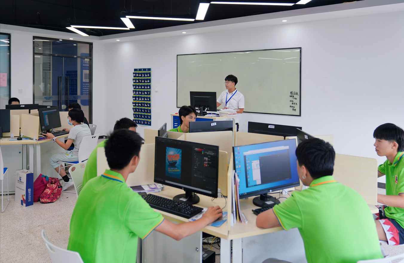 VAһڇ(gu)cw(yn)I(yng)Ч@W(xu)_δ(li)l(f)չ